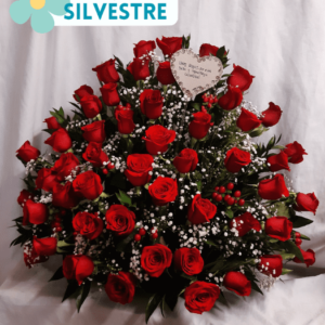 Arreglo Floral con 50 Rosas Rojas